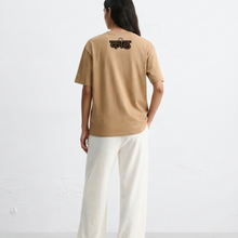 kaand-mera-dil-baith-gya-tshirtblack-copy model back