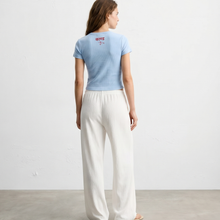 kaand-voh-psnd-hai-aaj-bhi-lekin-baby-teeblue model back