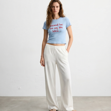 kaand-voh-psnd-hai-aaj-bhi-lekin-baby-teeblue model front