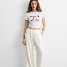 kaand-voh-psnd-hai-aaj-bhi-lekin-baby-teewhite model front